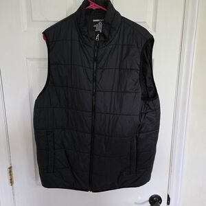 Swiss Tech Men's Dark Quilted Vest